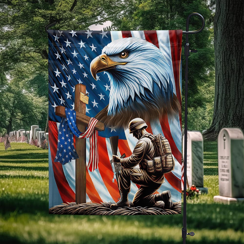 Patriotic Eagle Veteran Kneeling Soldier Christ Cross Memorial Day American Flag MLN2793F