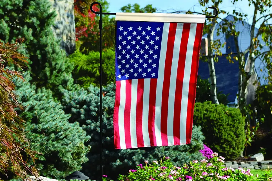 garden american flag