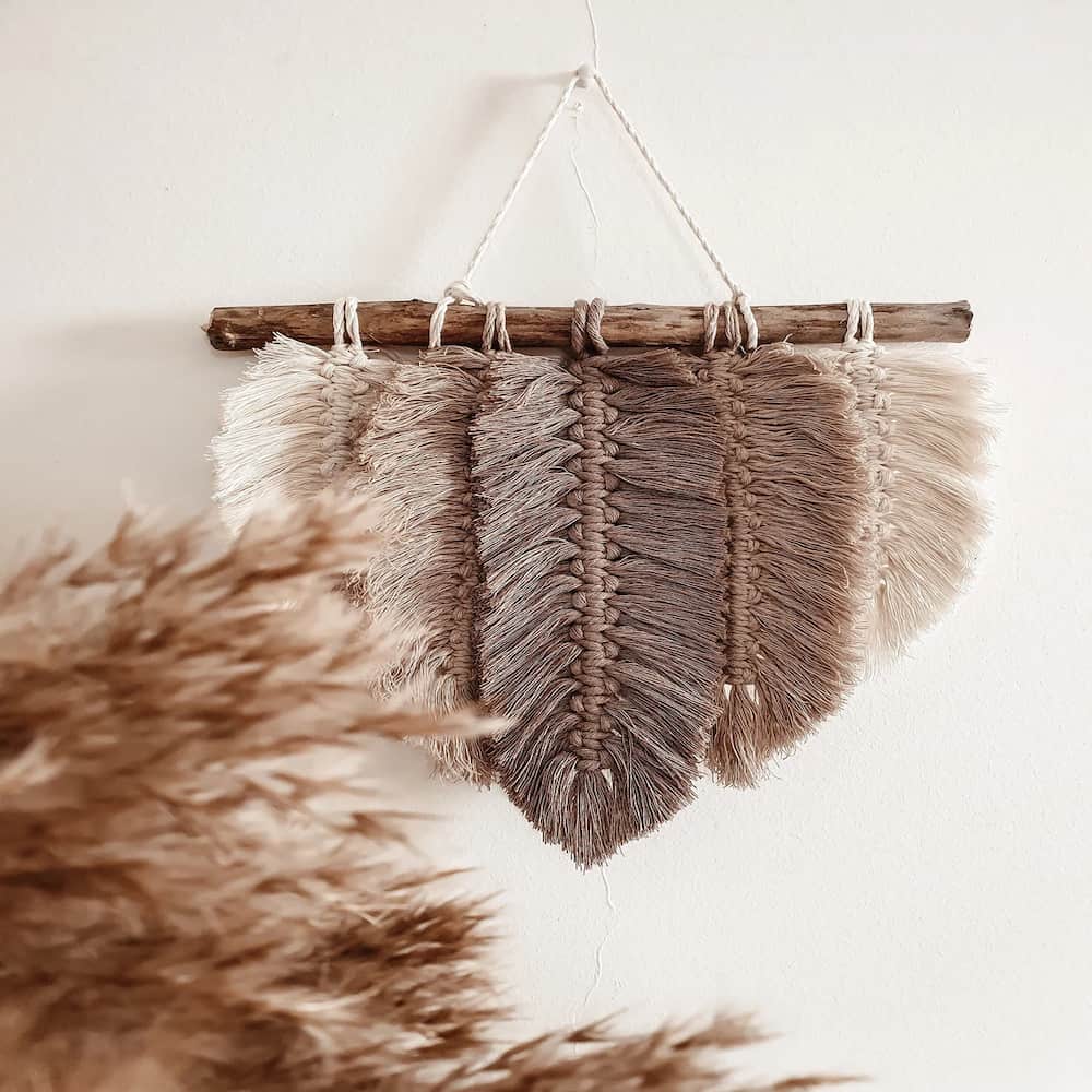 Macrame feathers wall hanging