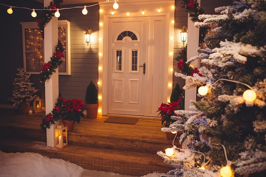 christmas night at front door