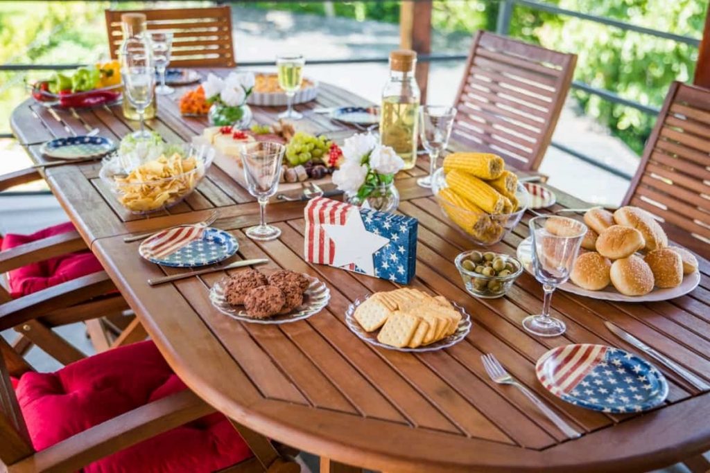 patriotic party food and tableware