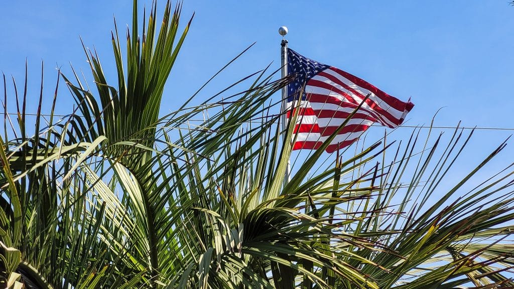 how to fly the american flag on Memorial Day