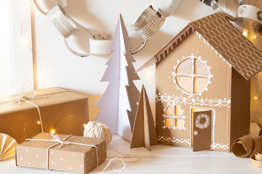 Christmas Cardboard and Paper Crafts​